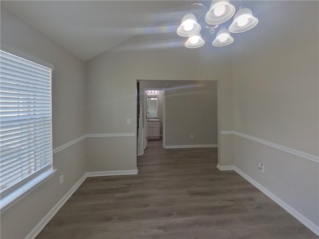 7821505 Property Photo 4