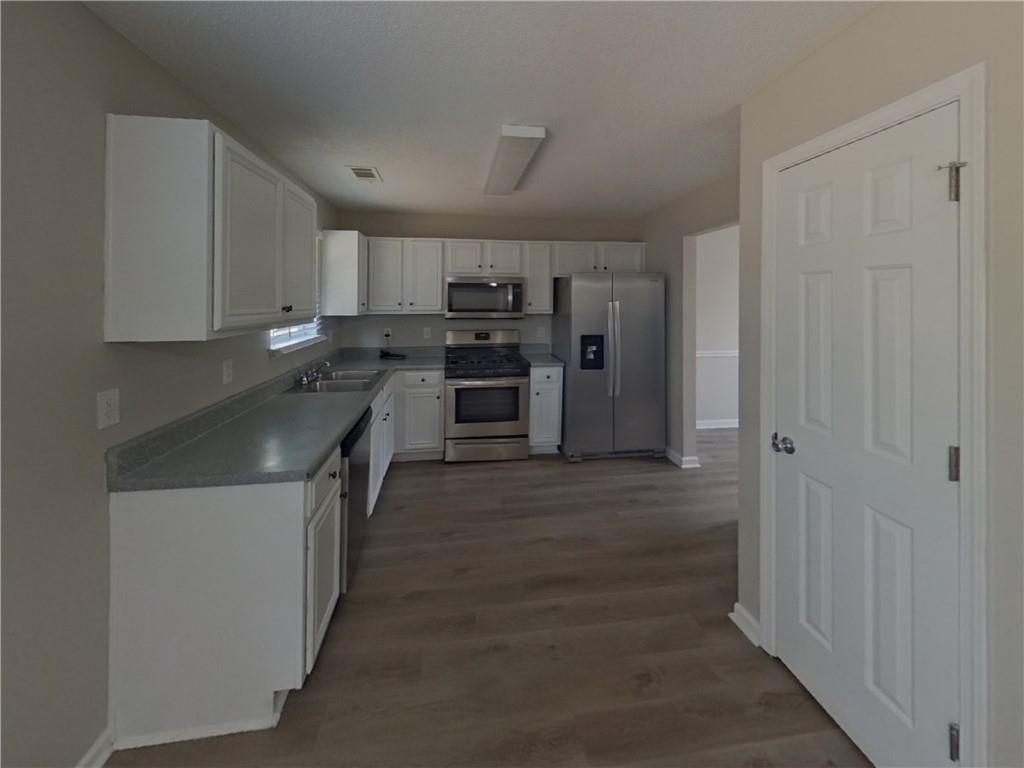 7821505 Property Photo 5