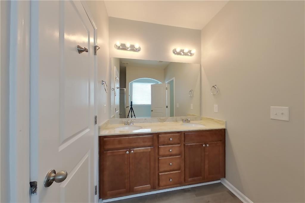 7821516 Property Photo 8