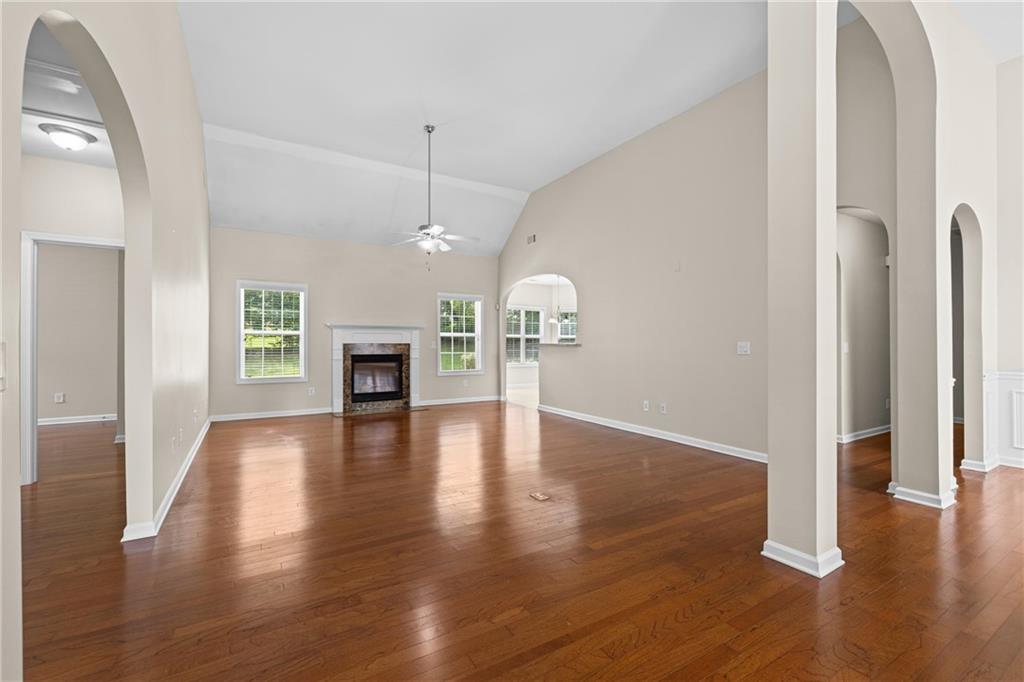 8004 Larksview Drive Property Photo 5