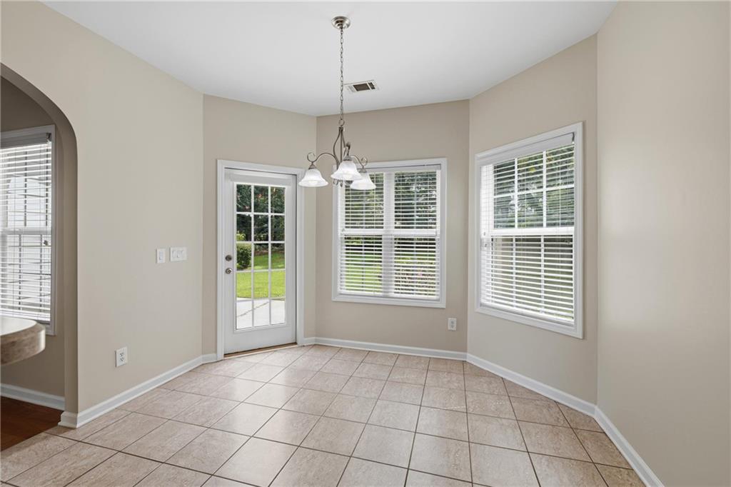 8004 Larksview Drive Property Photo 14