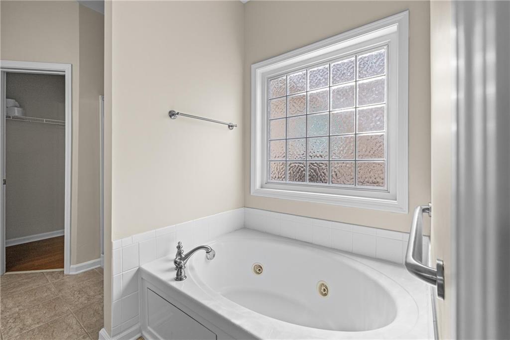 8004 Larksview Drive Property Photo 26