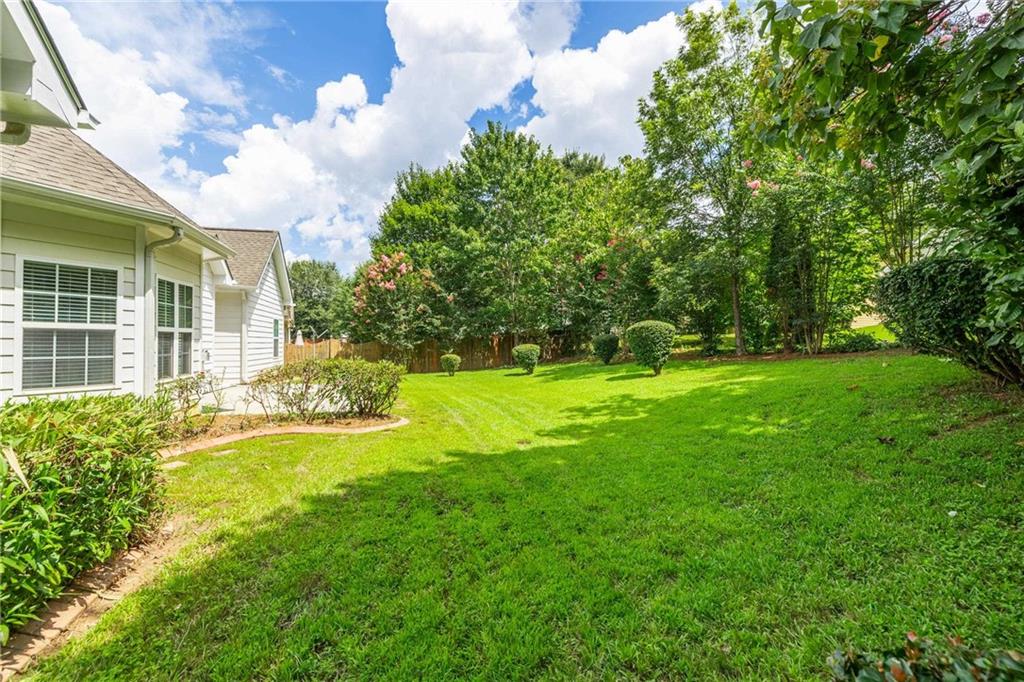 8004 Larksview Drive Property Photo 33
