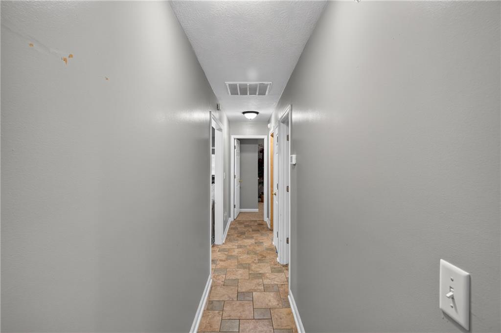 2025 Clarkston Drive Property Photo 21