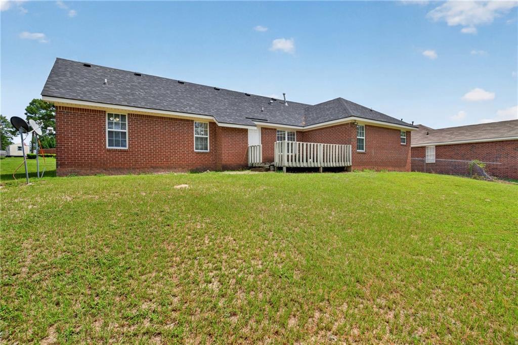 2025 Clarkston Drive Property Photo 26