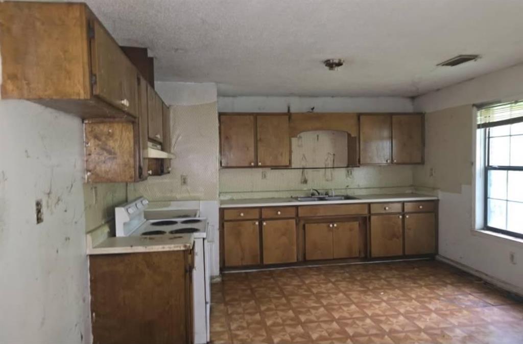 514 Stephenson Road Property Photo 7
