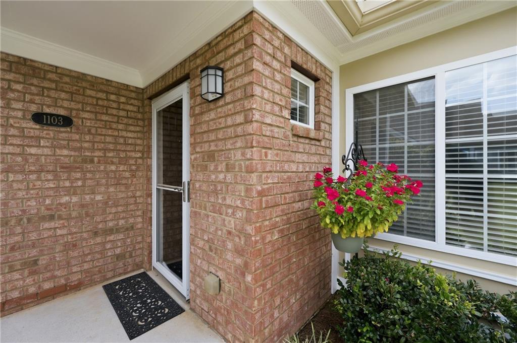 1103 Sweet Apple Circle Property Photo 2