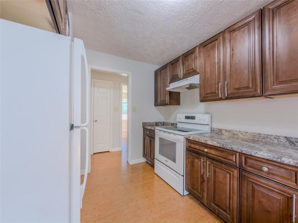 2050 Abington Lane Property Photo 12