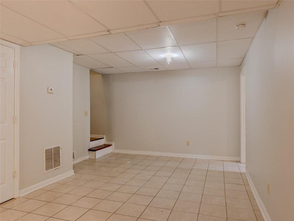 2050 Abington Lane Property Photo 27