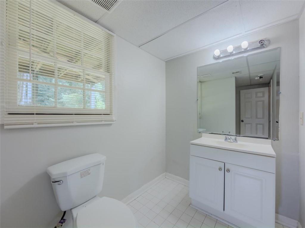 2050 Abington Lane Property Photo 35