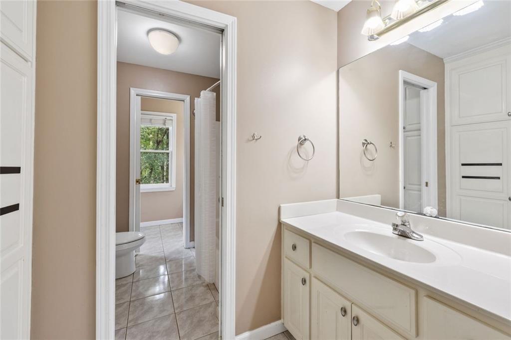 395 Amberbrook Circle Property Photo 20