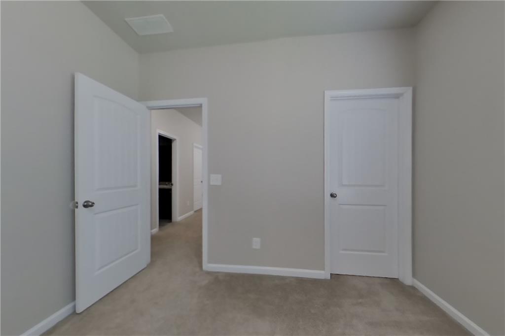 7821587 Property Photo 11