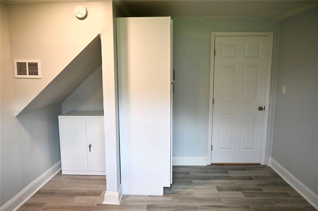 994 Overbrook Circle Unit 1 Property Photo 17
