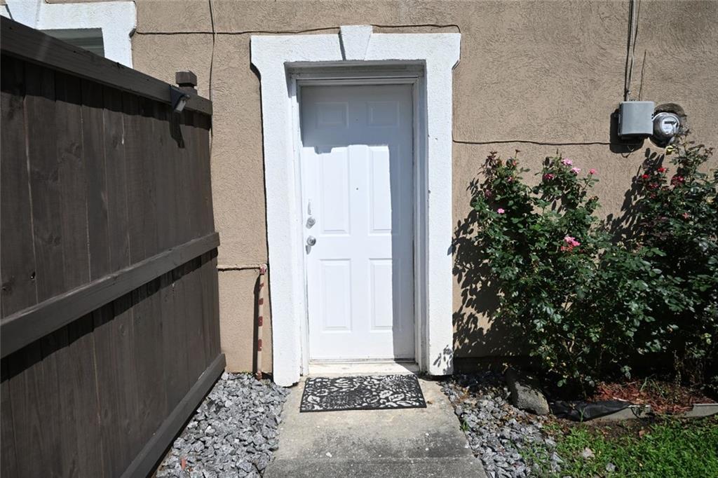 994 Overbrook Circle Unit 1 Property Photo 18