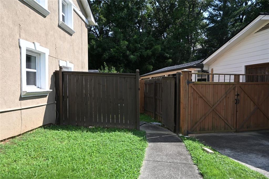 994 Overbrook Circle Unit 1 Property Photo 20