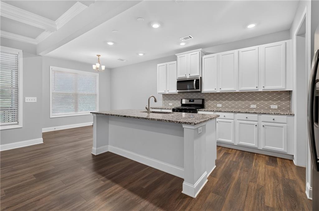 4429 Beechnut View Property Photo 8