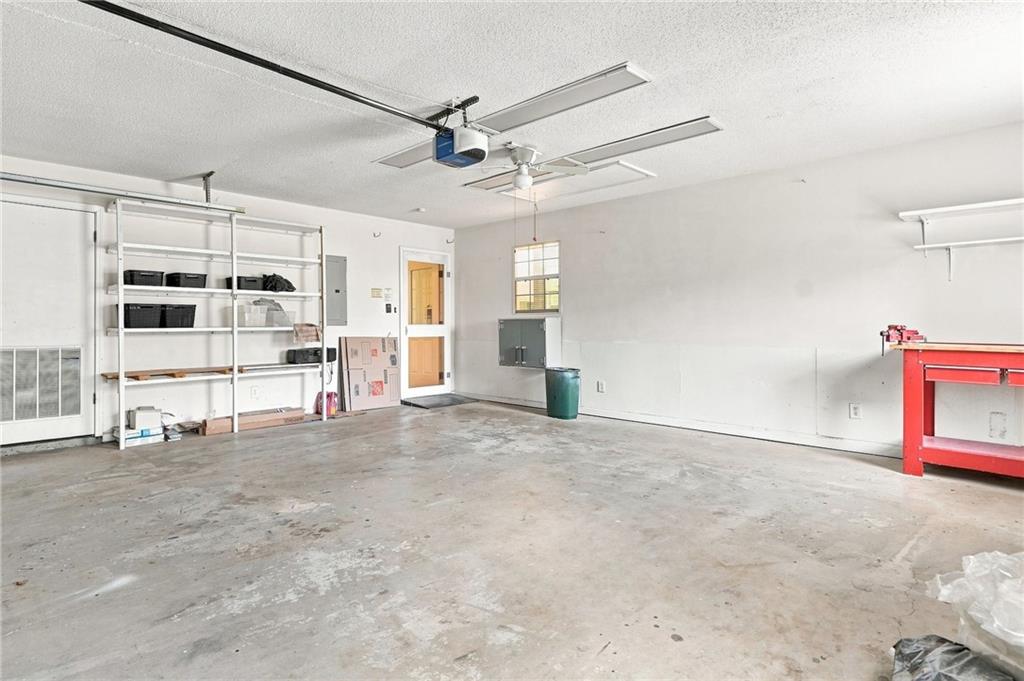 324 S Main Street Property Photo 31