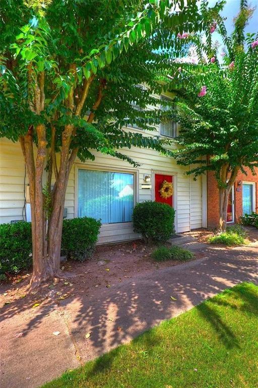 213 High Creek Drive Property Photo 2