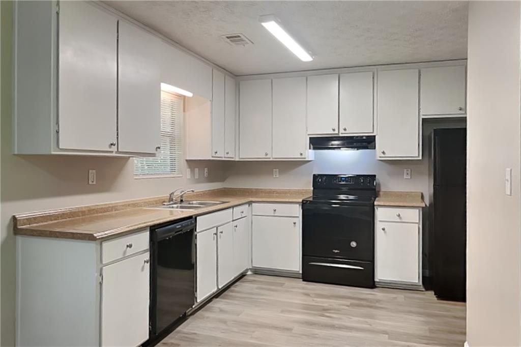 7821647 Property Photo 5