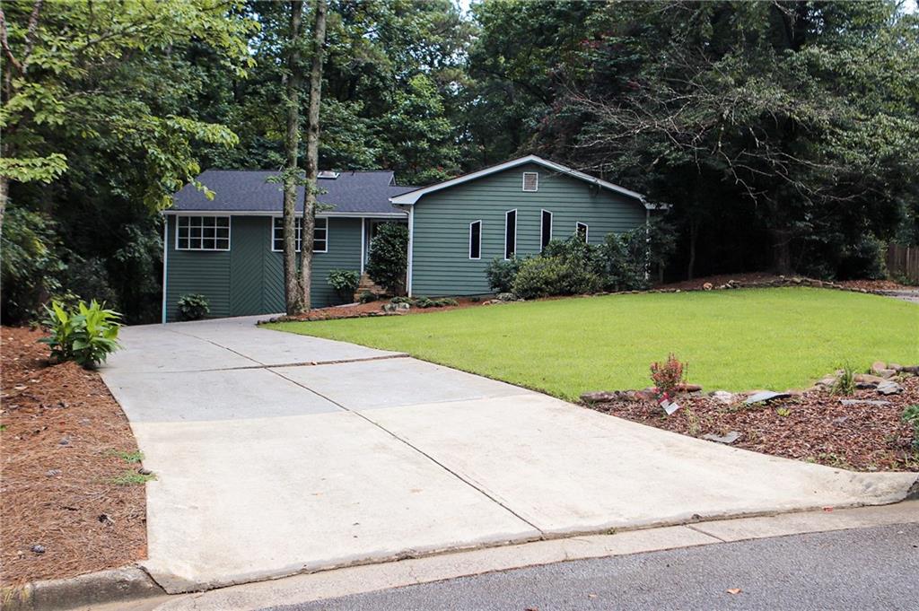 3882 Centre Court Property Photo 1
