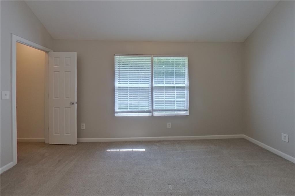 7821669 Property Photo 6