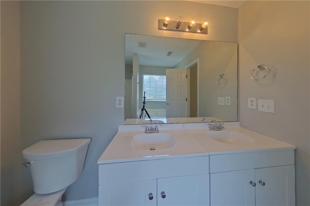 7821669 Property Photo 8
