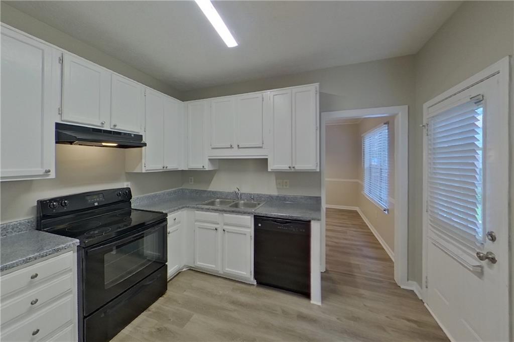7821679 Property Photo 5
