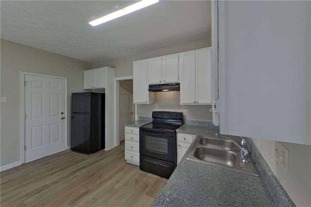 7821679 Property Photo 7