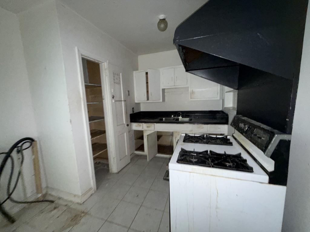 7821688 Property Photo 6