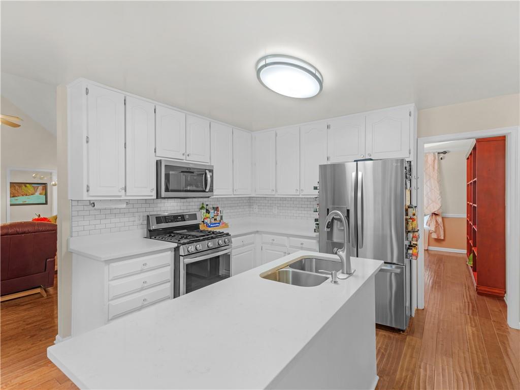 195 Galway Bend Property Photo 15