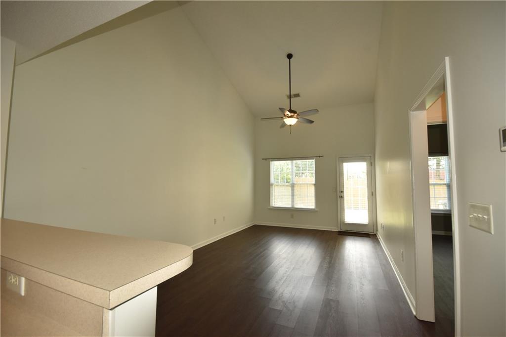 103 Fox Creek Drive Property Photo 7