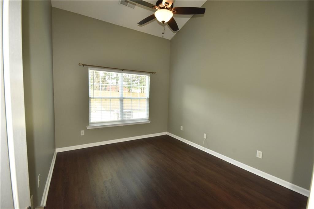 103 Fox Creek Drive Property Photo 9