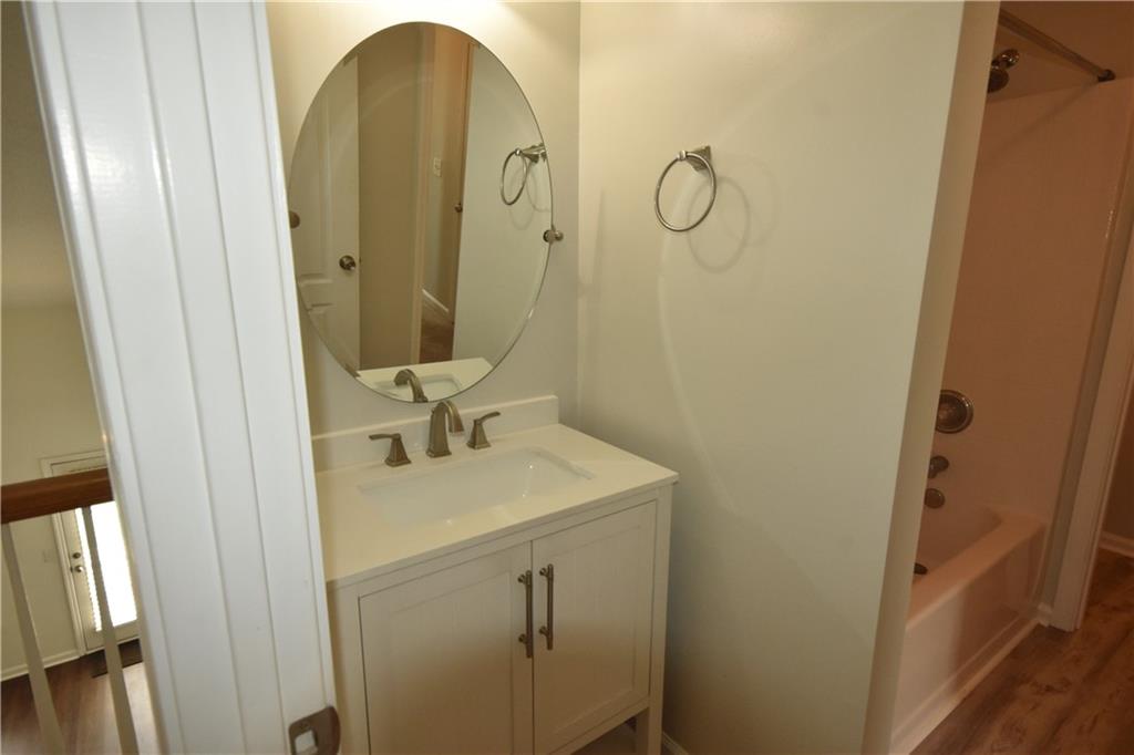 103 Fox Creek Drive Property Photo 17