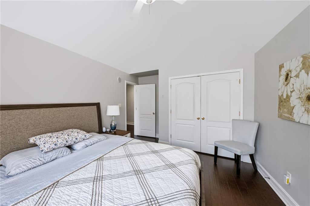 637 Glen Valley Way Property Photo 37