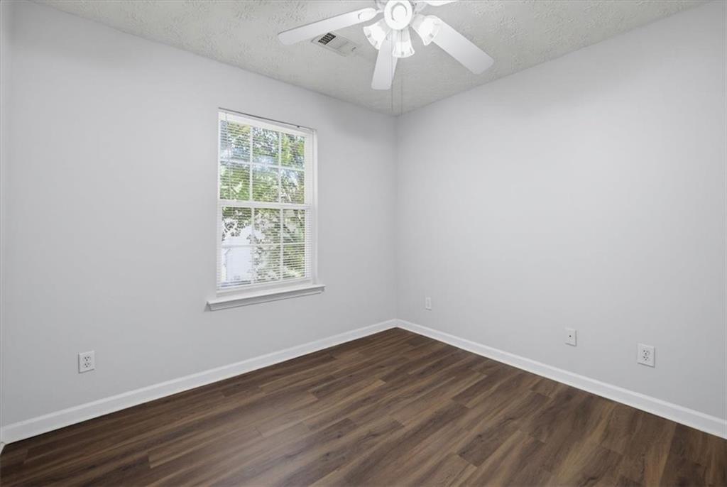904 Windcroft Circle Nw Property Photo 20