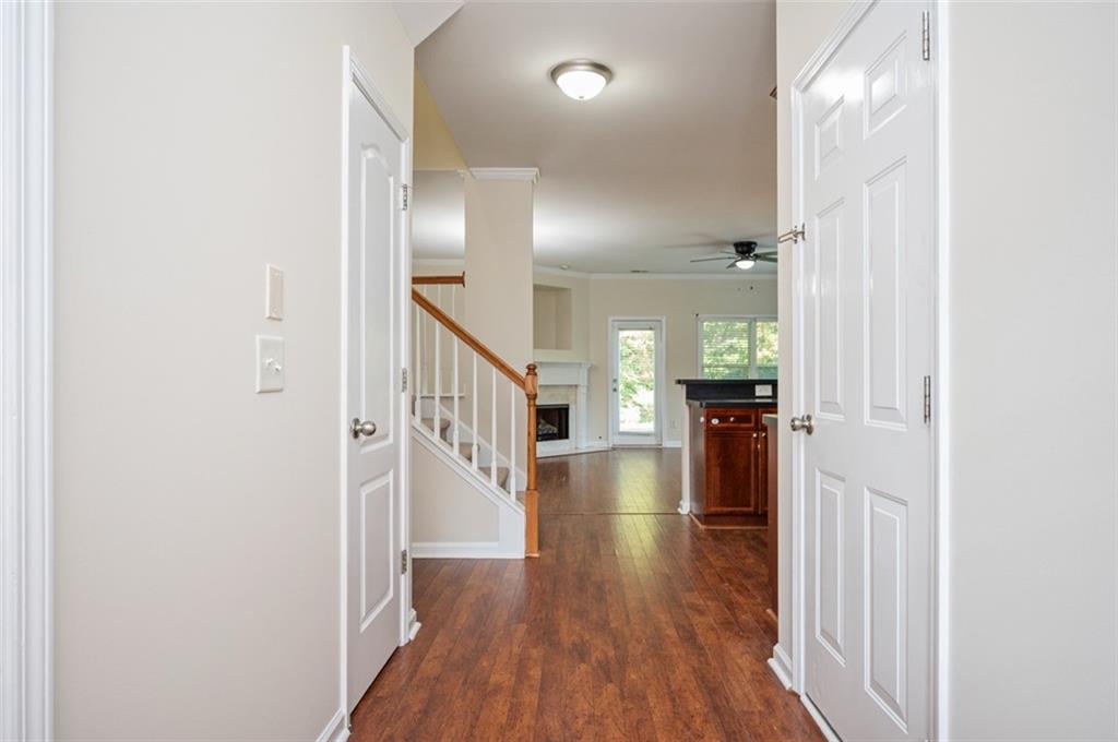 100 Red Barn Lane Property Photo 8