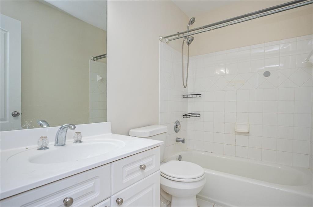 100 Red Barn Lane Property Photo 23