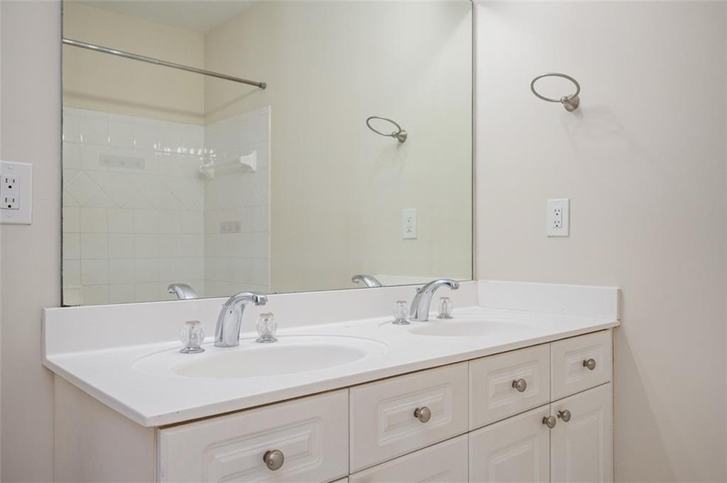 100 Red Barn Lane Property Photo 27