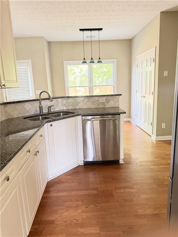 1064 Spanish Moss Court Property Photo 9