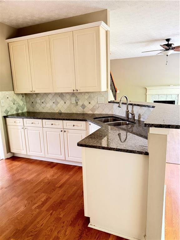 1064 Spanish Moss Court Property Photo 11