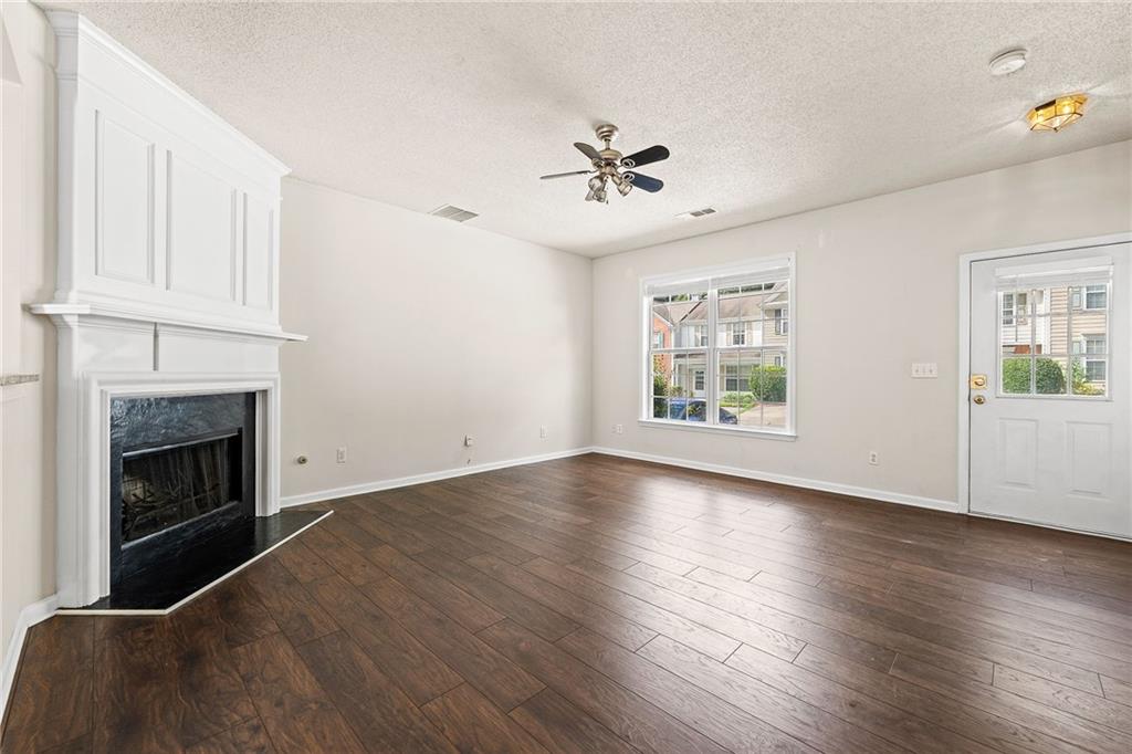 4100 Howell Park Road Property Photo 6