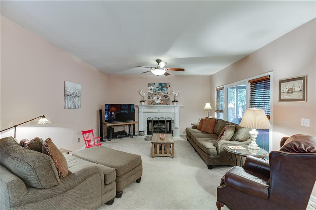 651 Sweetfern Lane Property Photo 9