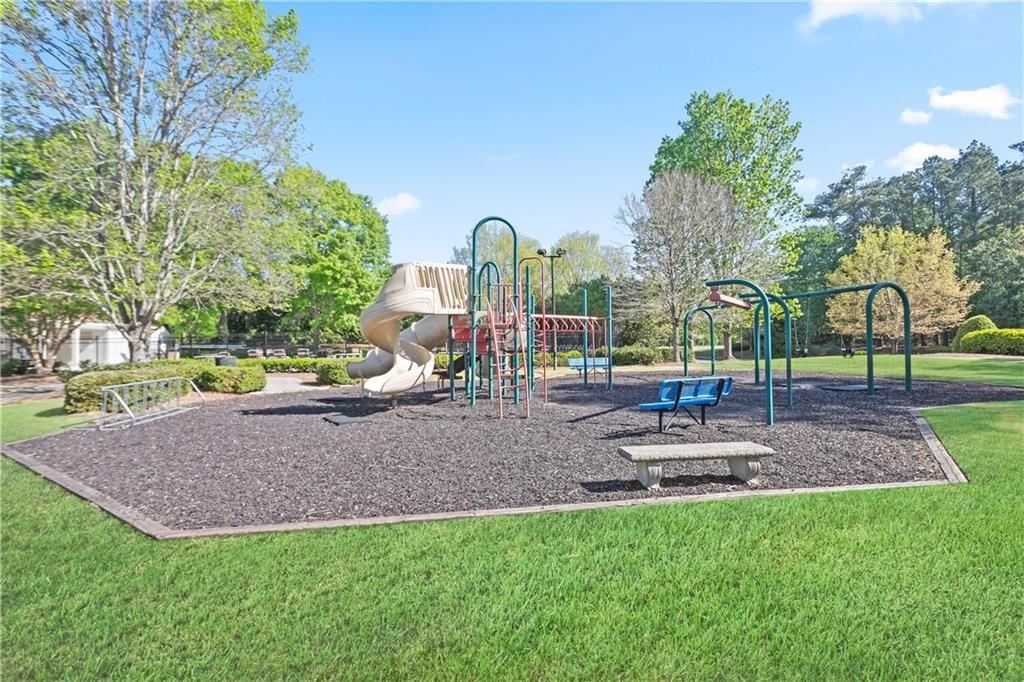 651 Sweetfern Lane Property Photo 35
