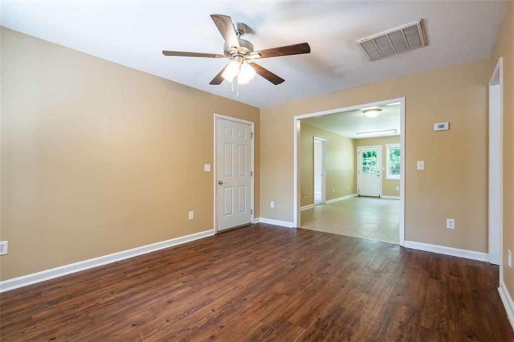 128 Norcross Way Property Photo 4
