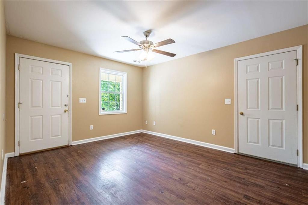 128 Norcross Way Property Photo 6