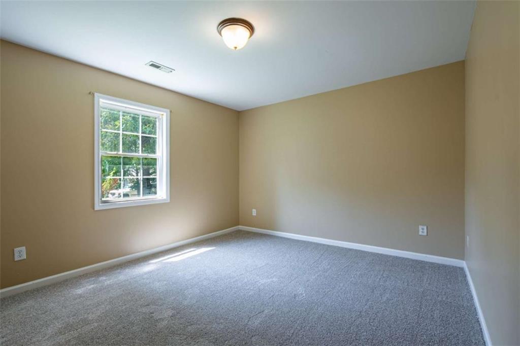 128 Norcross Way Property Photo 12