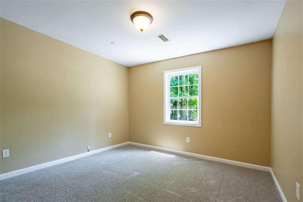128 Norcross Way Property Photo 16
