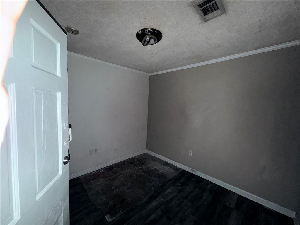 2636 Highway 162 Property Photo 4