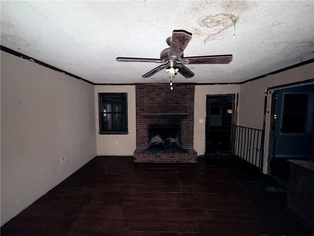2636 Highway 162 Property Photo 7