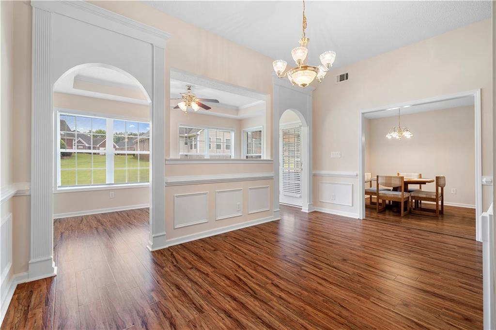 235 Prominent Loop Property Photo 13